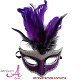 Antifaz diamantado con pluma